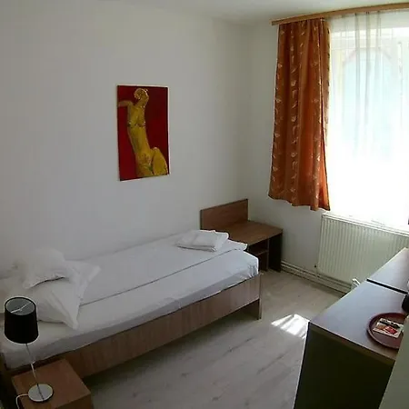 Paris 3*