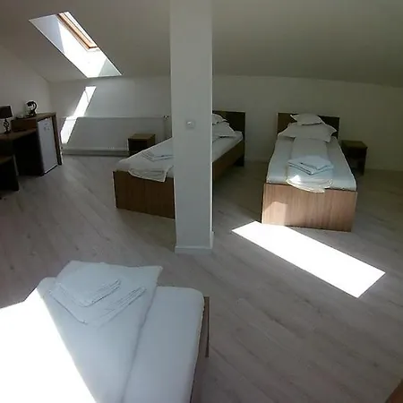 Paris Pensión Cluj-Napoca